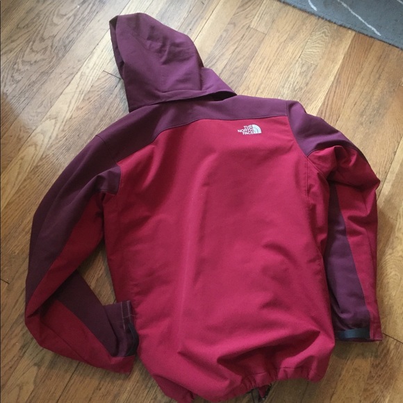 North Face Mens Insulated Ski and Snowboard Jacket - Picture 5 of 5